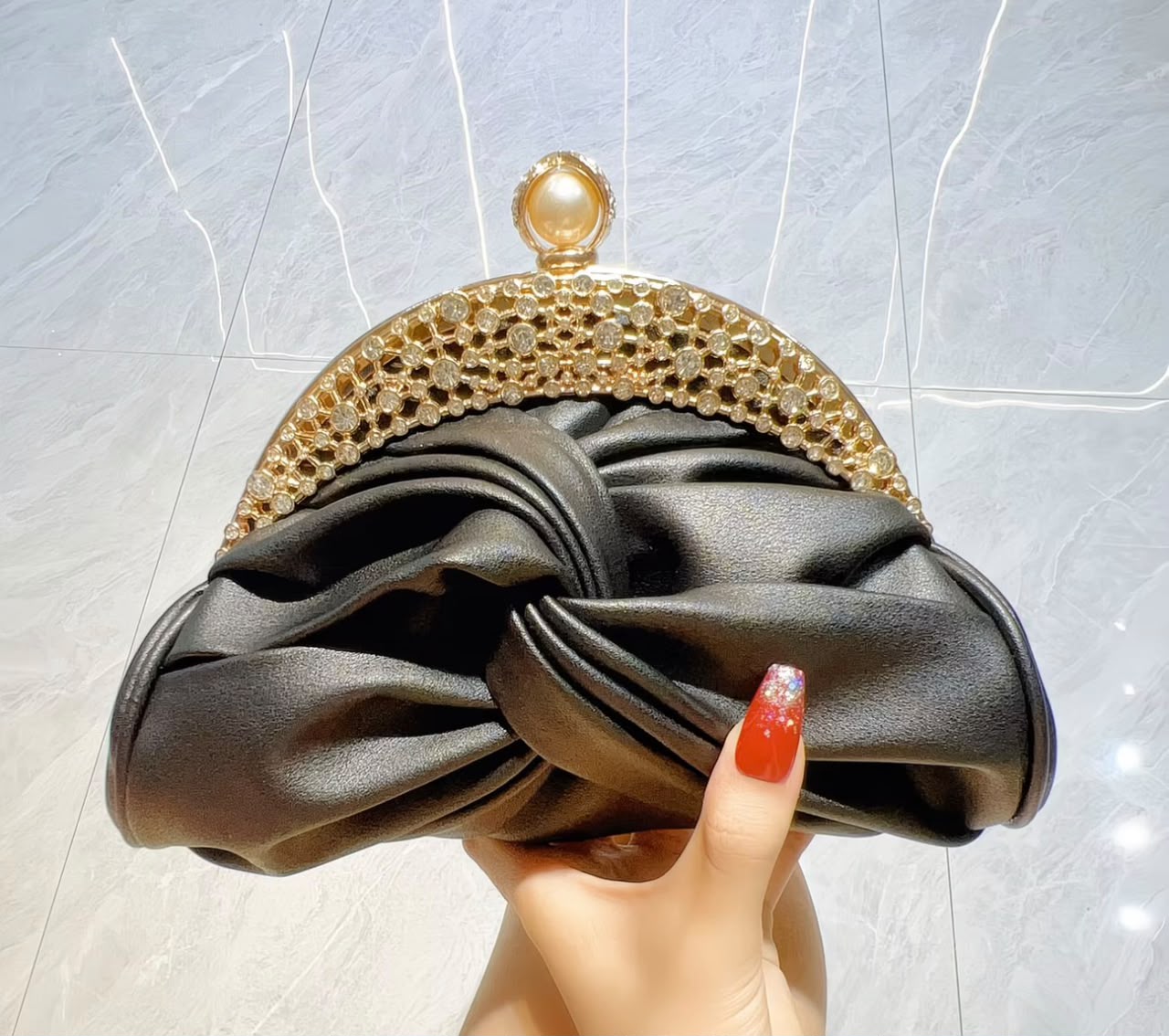 Chic Soirée Purse